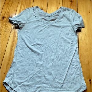 Lululemon tee shirt size 6